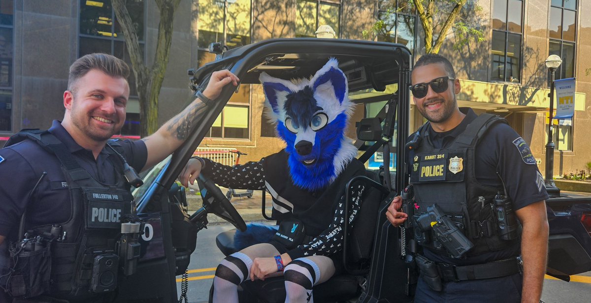 Xenon_Wolf (@xenon_wolf_) on Twitter photo Ann Arbor Pride
Thanks to <a href="/A2Police/">Ann Arbor Police</a> for the photo! Also thanks to <a href="/AnnArborPride/">Ann Arbor Pride</a> for an amazing event!!! Ann Arbor Pride
Thanks to <a href="/A2Police/">Ann Arbor Police</a> for the photo! Also thanks to <a href="/AnnArborPride/">Ann Arbor Pride</a> for an amazing event!!!