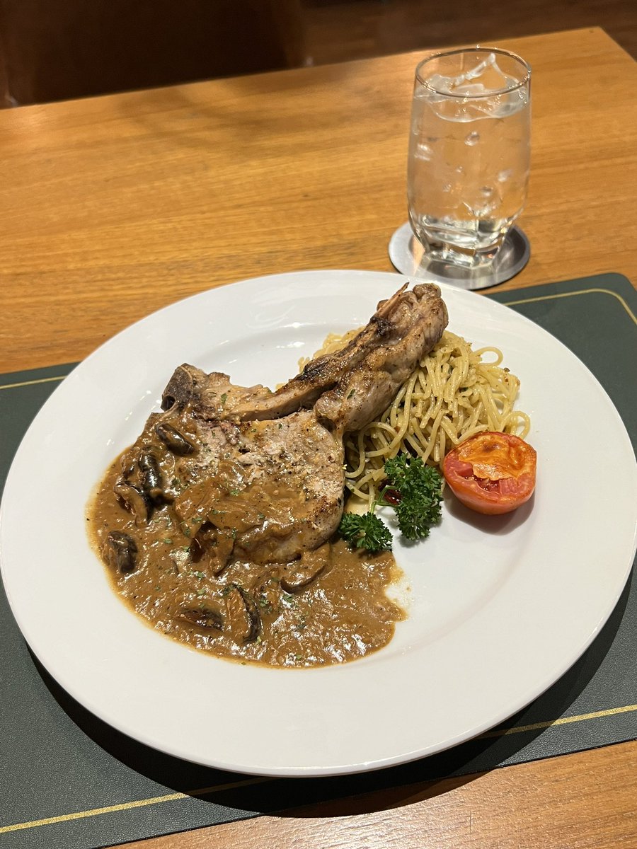 กินข้าวกันครับ🤤
อยากมีใครสักคนมากินด้วยจัง🥺
#fwb #เรียลชาย  #เรียลทำงาน