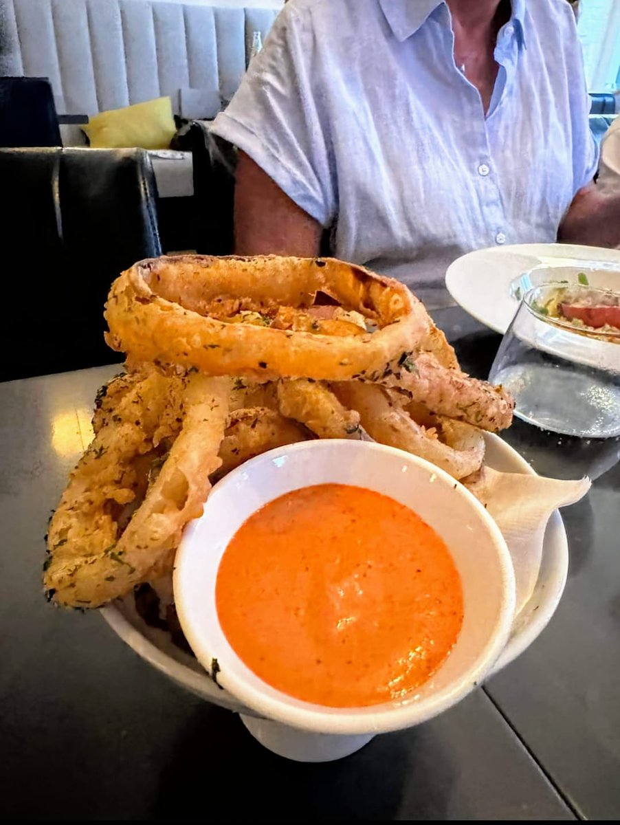 FranksKitchen's tweet image. Onion Rings done 'proper.' Our sides are worthwhile... like everything else at FK.
fkrestauranttoronto.com
Pic by Cherri Campbell
