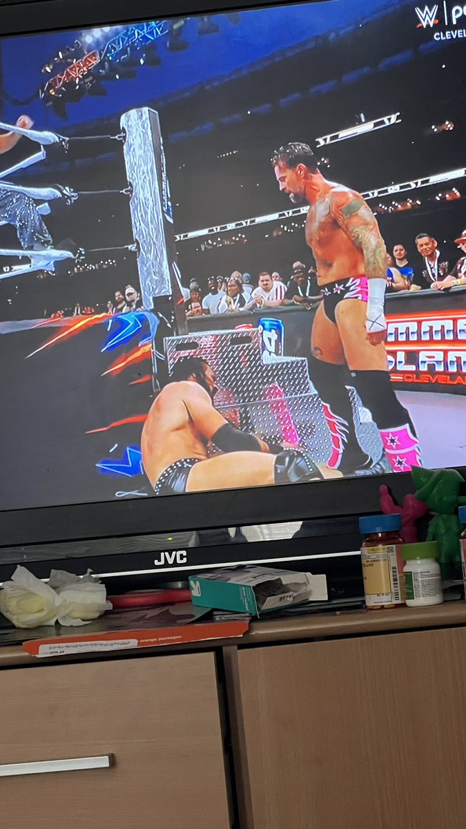 lifeofmboogie's tweet photo. CM PUNK LOOKS TF GOOD! Do you hear me?! 🥵🤤 #cmpunk #summerslam #wwe https://t.co/rlDQ2oRUNA