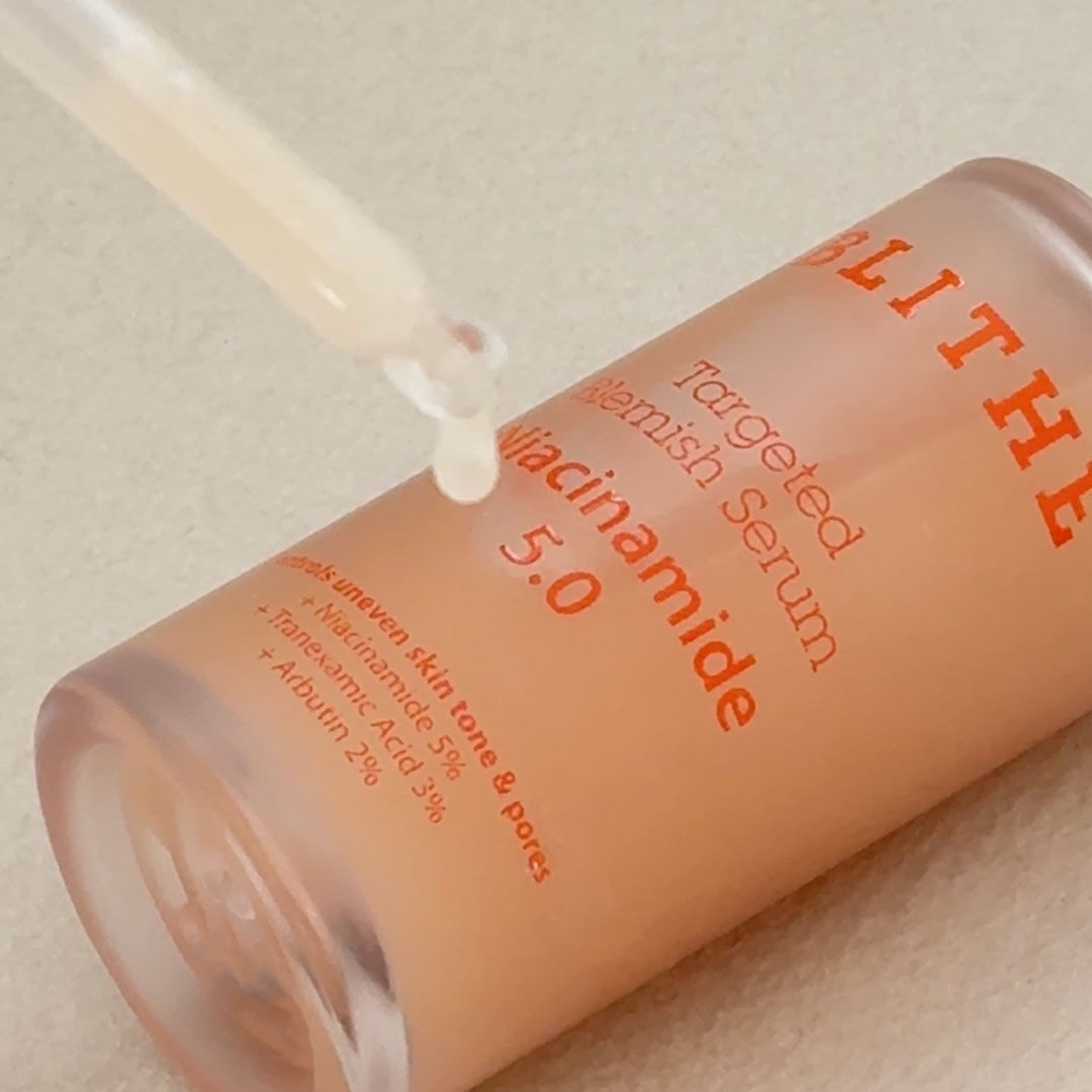 BLITHECOSMETIC's tweet image. ✨ Say goodbye to blemishes with Blithe&apos;s Targeted Blemish Serum! Our Niacinamide 5.0 serum targets pores, evens skin tone, and calms your complexion. Perfect for all skin types! Use daily for best results. #BlitheBeauty #Niacinamide #SkincareRoutine #BlemishFree #KBeauty