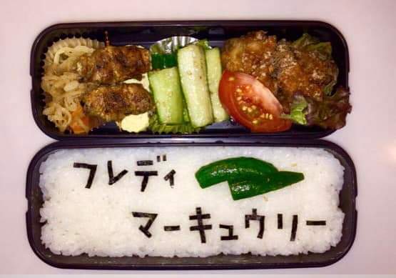 ksan1974's tweet photo. 肉ジャガーはある意味お約束だが、フレディ・マーキュウリーにはやられた😁 https://t.co/mAu8VXWdrB