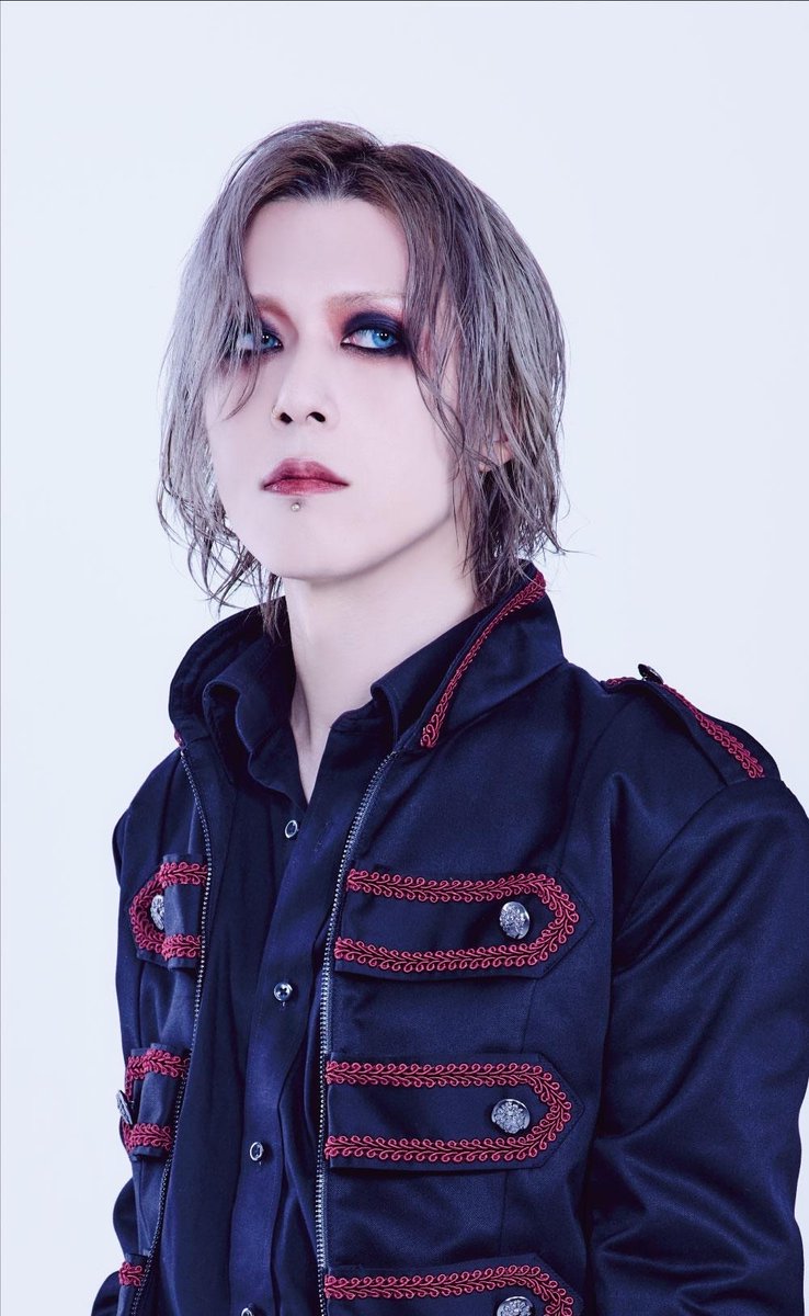 DIAURA_OFFICIAL's tweet photo. 『愚民の日2024』DIAURA新ビジュアル解禁！

▽愚民の日2024詳細
https://t.co/fA8rJUVhrH

#DIAURA #愚民の日2024 https://t.co/8cyJ5XLvzq