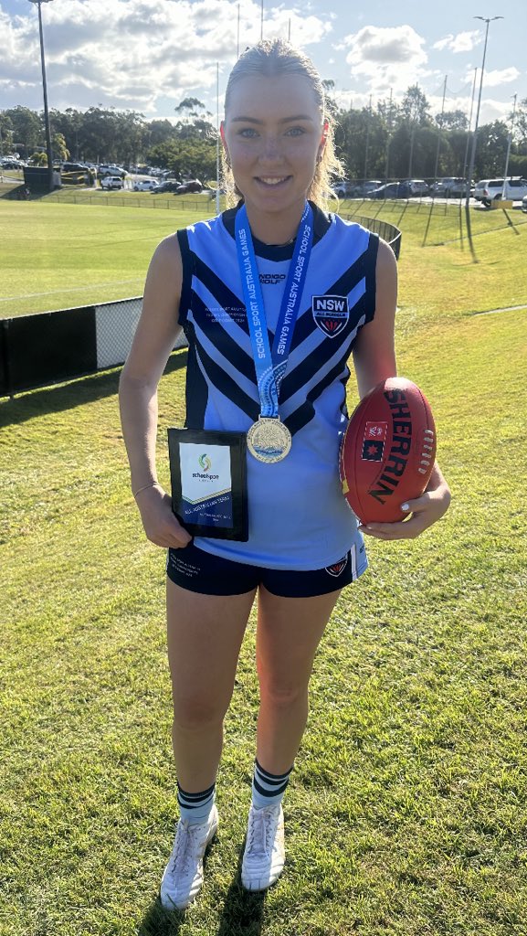 shovel_chris's tweet photo. Well done Evie, all the way from Ungarie , all Australian under 15.  @CrownCampFarm https://t.co/czNv3rTJI4