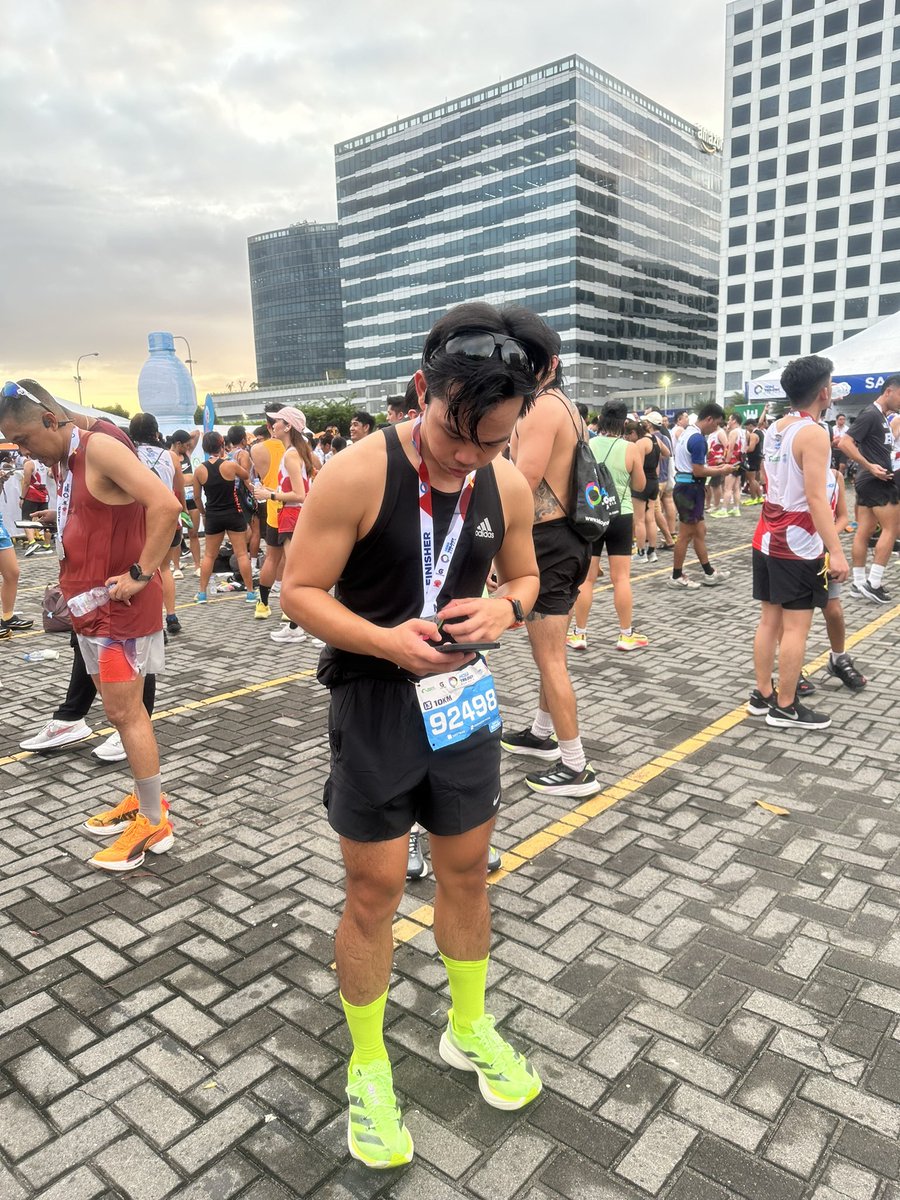 RaymartAguilar's tweet photo. HOKA TRILOGY RUN LEG 3. 
Sub-1 goal 🔓 at 58:25 
Still a lot to work on but tackling it step by step. On to the next one! Arooooo! https://t.co/QOsmCYfwnc