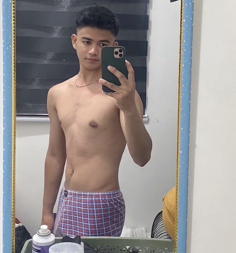 OPEN PIJAT PRIA  SURABAYA📍 
BISA IN/OUT

- PIJAT VITALITAS
- PIJAT FULLBODY
- PIJAT KEJANTANAn
- B2B 

REKOMENDASI YANG BERBINTANG ⭐️ 

( NOMOR WA ADA DI BIO❗ ) 

#pijatsurabaya 
#pijatpriasurabaya 
#gaysurabaya 
#bosurabaya 
#availsurabaya 
#openbosurabaya