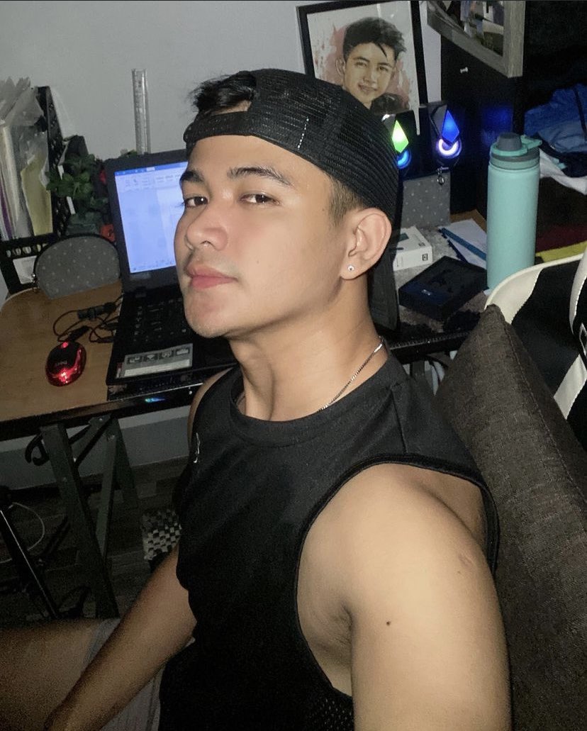 OPEN PIJAT PRIA  SURABAYA📍 
BISA IN/OUT

- PIJAT VITALITAS
- PIJAT FULLBODY
- PIJAT KEJANTANAn
- B2B 

REKOMENDASI YANG BERBINTANG ⭐️ 

( NOMOR WA ADA DI BIO❗ ) 

#pijatsurabaya 
#pijatpriasurabaya 
#gaysurabaya 
#bosurabaya 
#availsurabaya 
#openbosurabaya