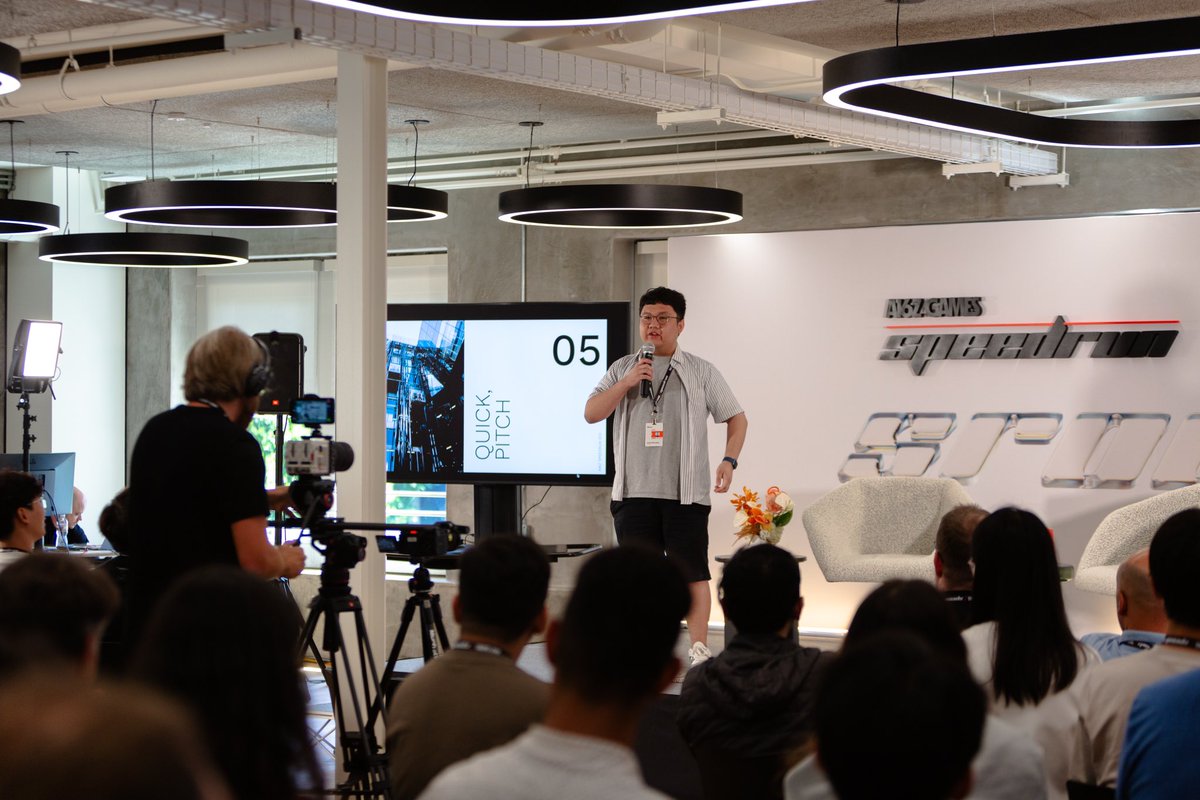 Justin Banusing tweet media