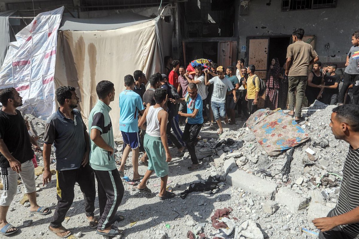 For 303 days, Israel’s devastating war on Gaza has claimed the lives of at least 39,550 Palestinians, predominantly women and children, and left more than 91,280 injured

Follow our live updates 👇