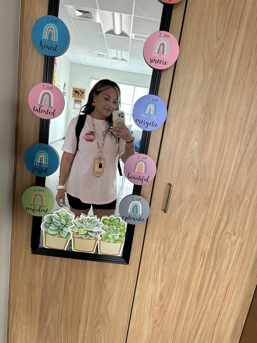 POrtega_RES's tweet photo. Excited for a new school year, new beginnings & ready to make a difference in the lives of my students.๐คฉThankful and blessed for the amazing people who constantly help & support me at home and at BJH. โค๏ธ @bobbyjoehillep @Jones_EPISD @Vnessa_Carrasco #EPISDProud #ItStartsWithUs https://t.co/ahDbL6hw1H