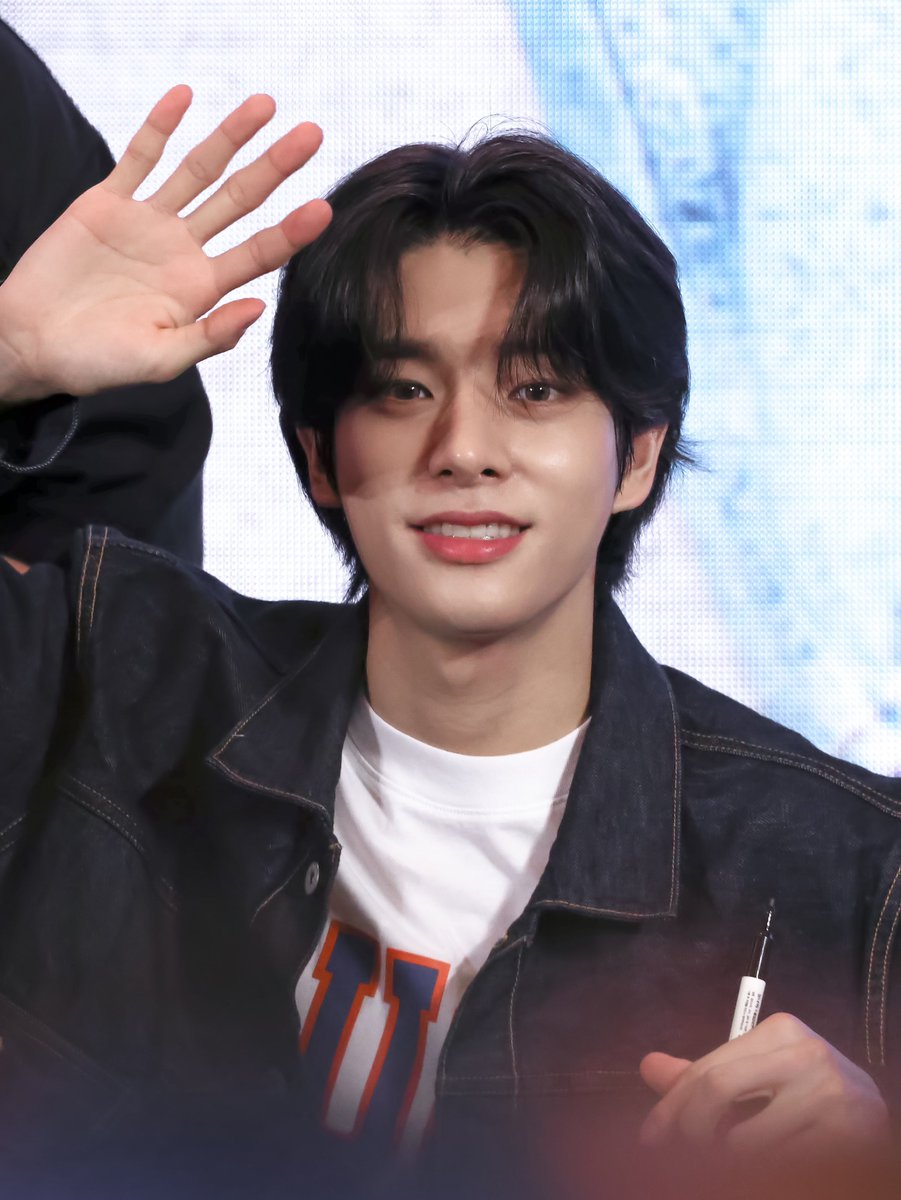 fellforjakey's tweet photo. i melted 🥺 https://t.co/jUJXQRJMj5