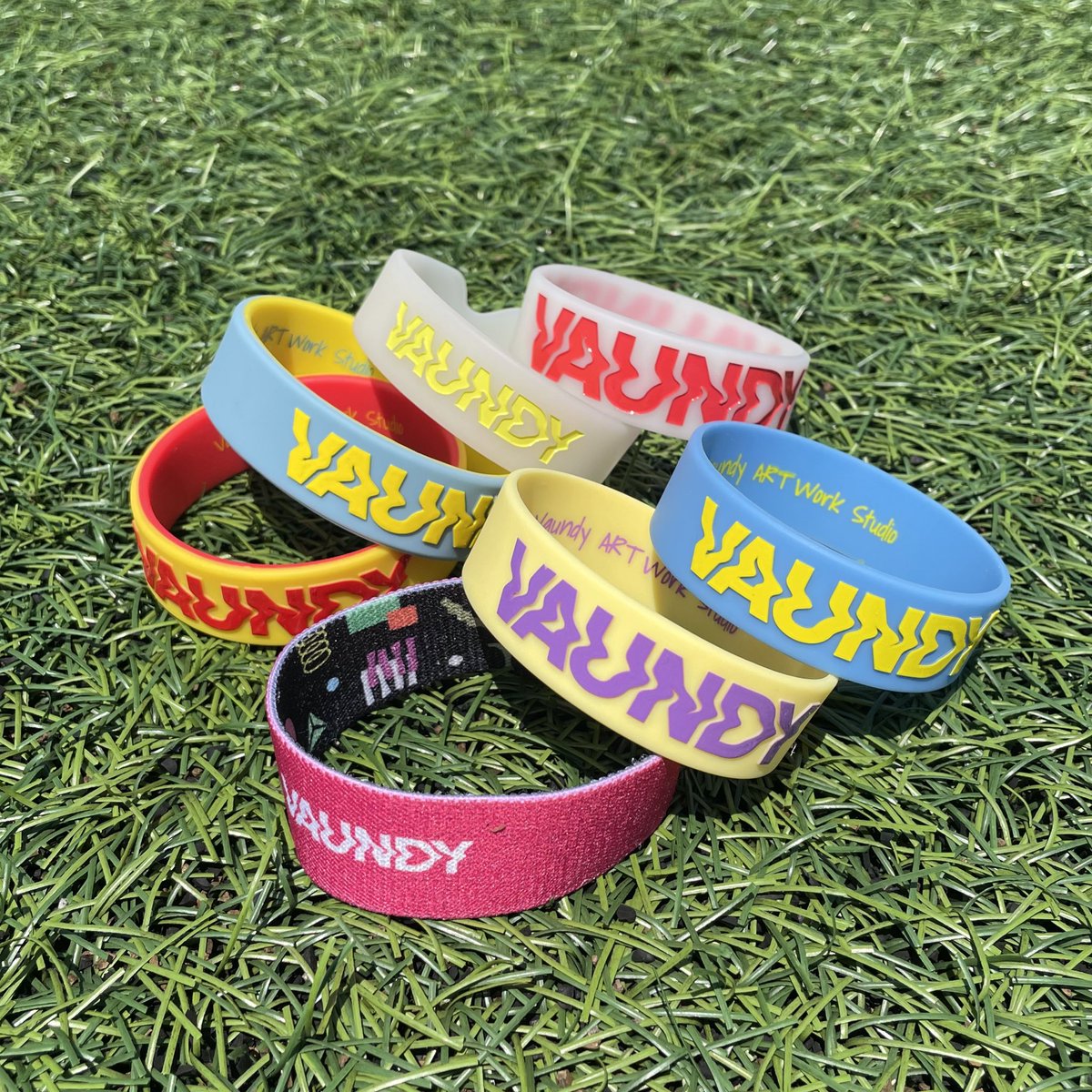 商品一覧ページ | Vaundy ONLINE STORE | Accessories VAUNDY ラバーバンド