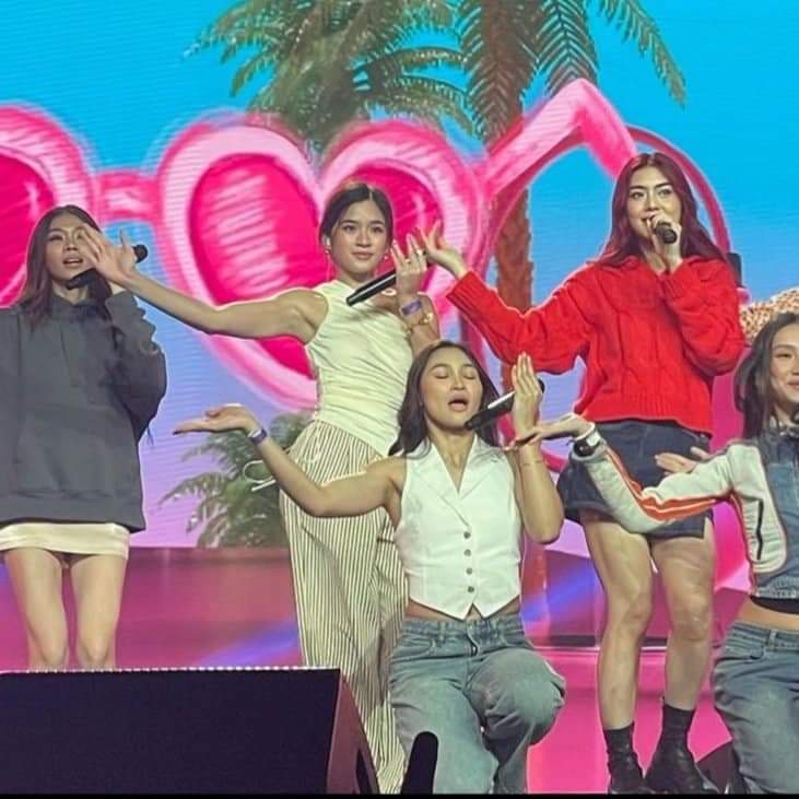 MaoyMaloy's tweet photo. Di na nga po lalaban eh๐
#BINI #BINI_ph #BloomsTwt https://t.co/qOlPvNWihw
