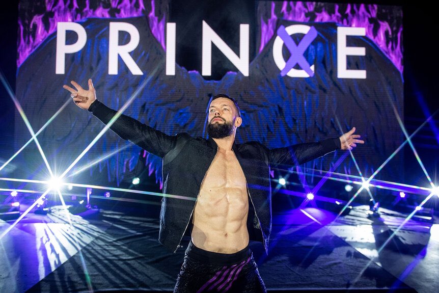 Timotheus_WWE's tweet photo. @WrestleOps Prince Balor is back! Big W! https://t.co/5hARS3semd