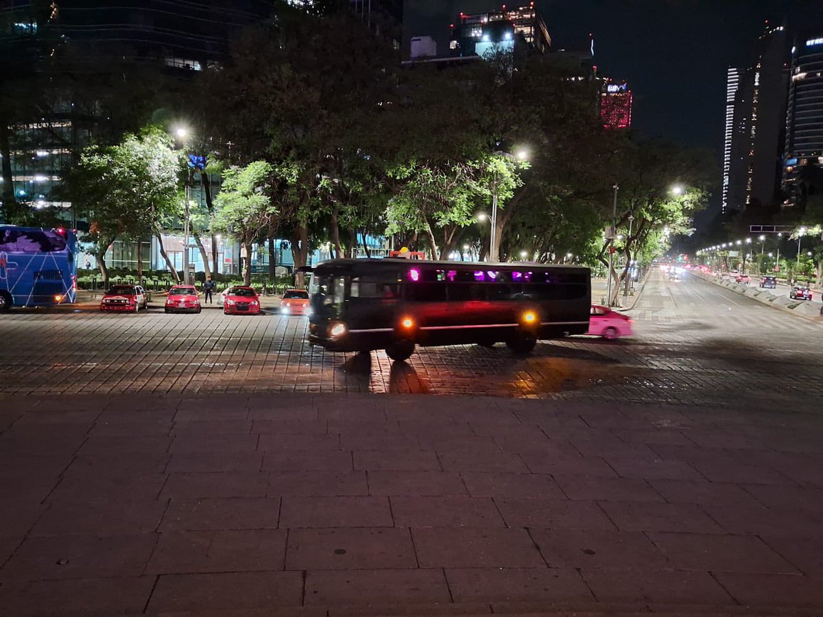 RMSwinger's tweet photo. ¿Qué tal si hacemos una fiesta aquí? 

¿Quién se apunta? https://t.co/bmKHIPbxap