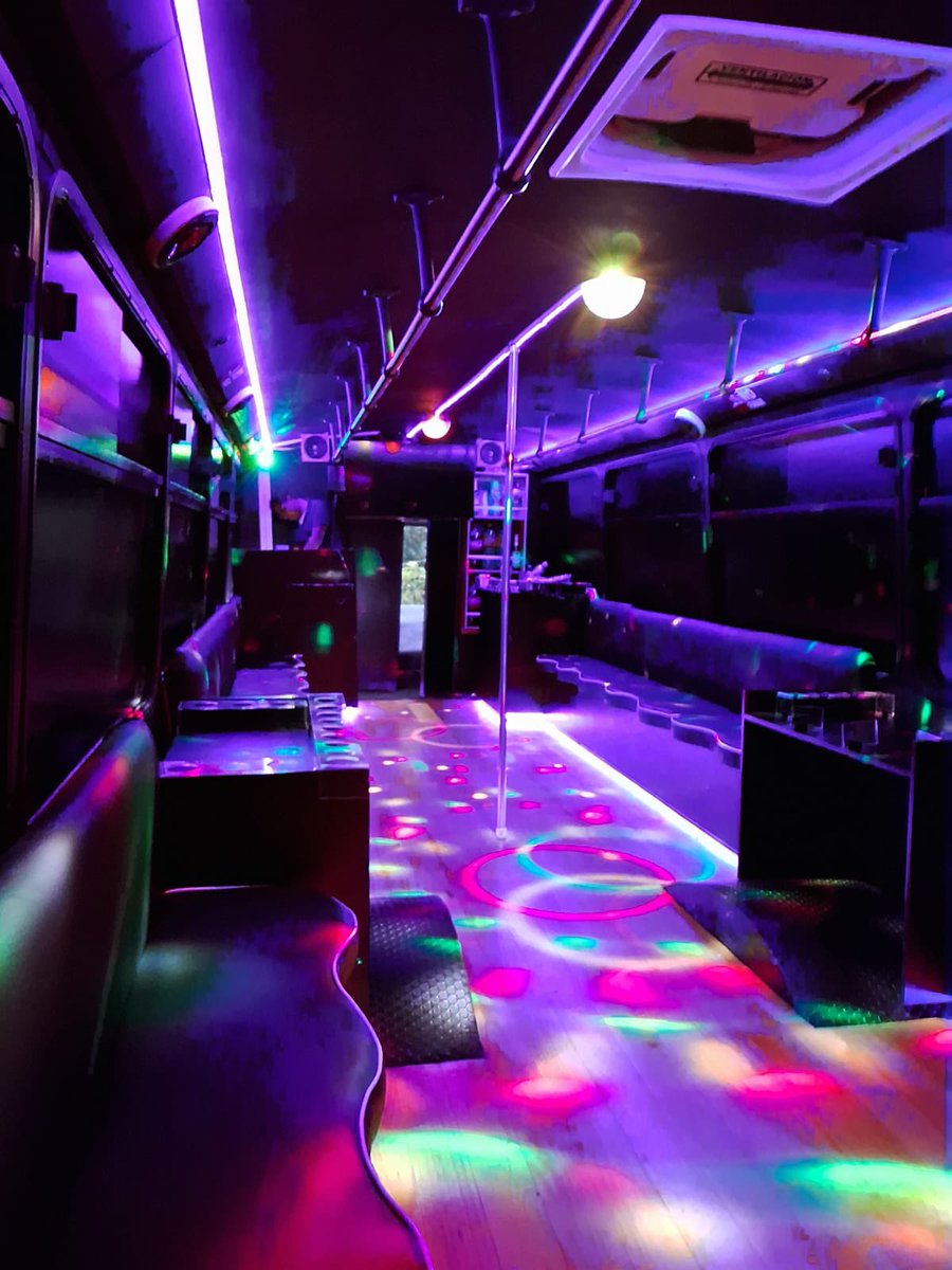 RMSwinger's tweet photo. ¿Qué tal si hacemos una fiesta aquí? 

¿Quién se apunta? https://t.co/bmKHIPbxap