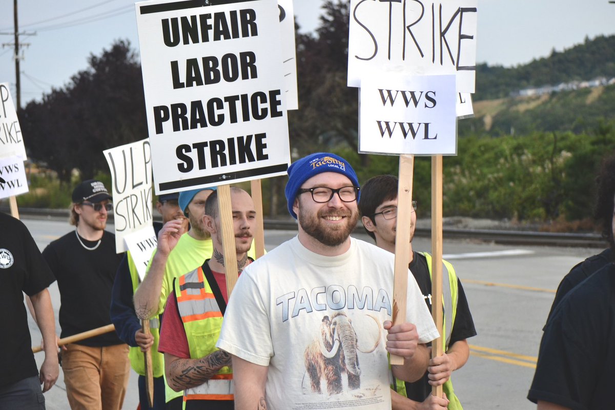ilwulocal23's tweet photo. Yesterday, ILWU Local 23 members at @WalWil_ASA in Tacoma, WA stood up and walked out on strike! We’re protesting several unfair labor practices. https://t.co/jdLfOQO2UB