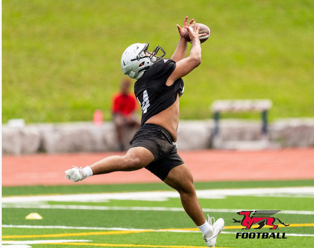 JacobPopal1's tweet image. Had an amazing time at the Guelph camp this past weekend. Thank you @cappiello99 for inviting me out to compete. Thanks to @Coach_MattBerry, @marksurya88, and Coach Alex for all the teachings. @GryphonFB 

@HTTitansFB @MoscatojJoe