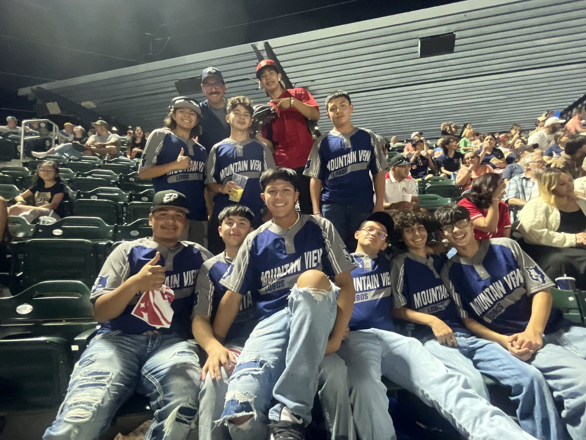 Lobos @ the Chihuahuas