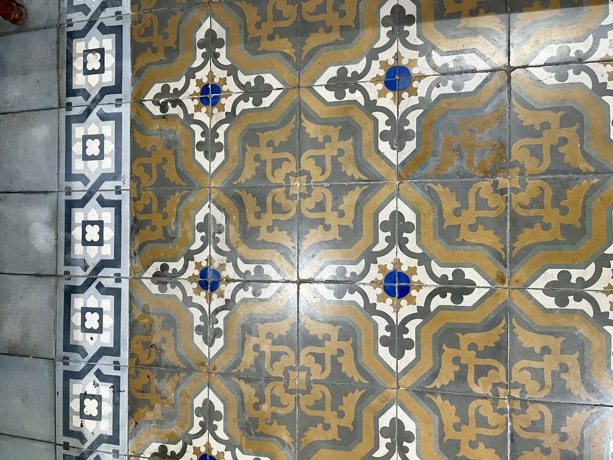 lovadograjales's tweet image. #Pisos