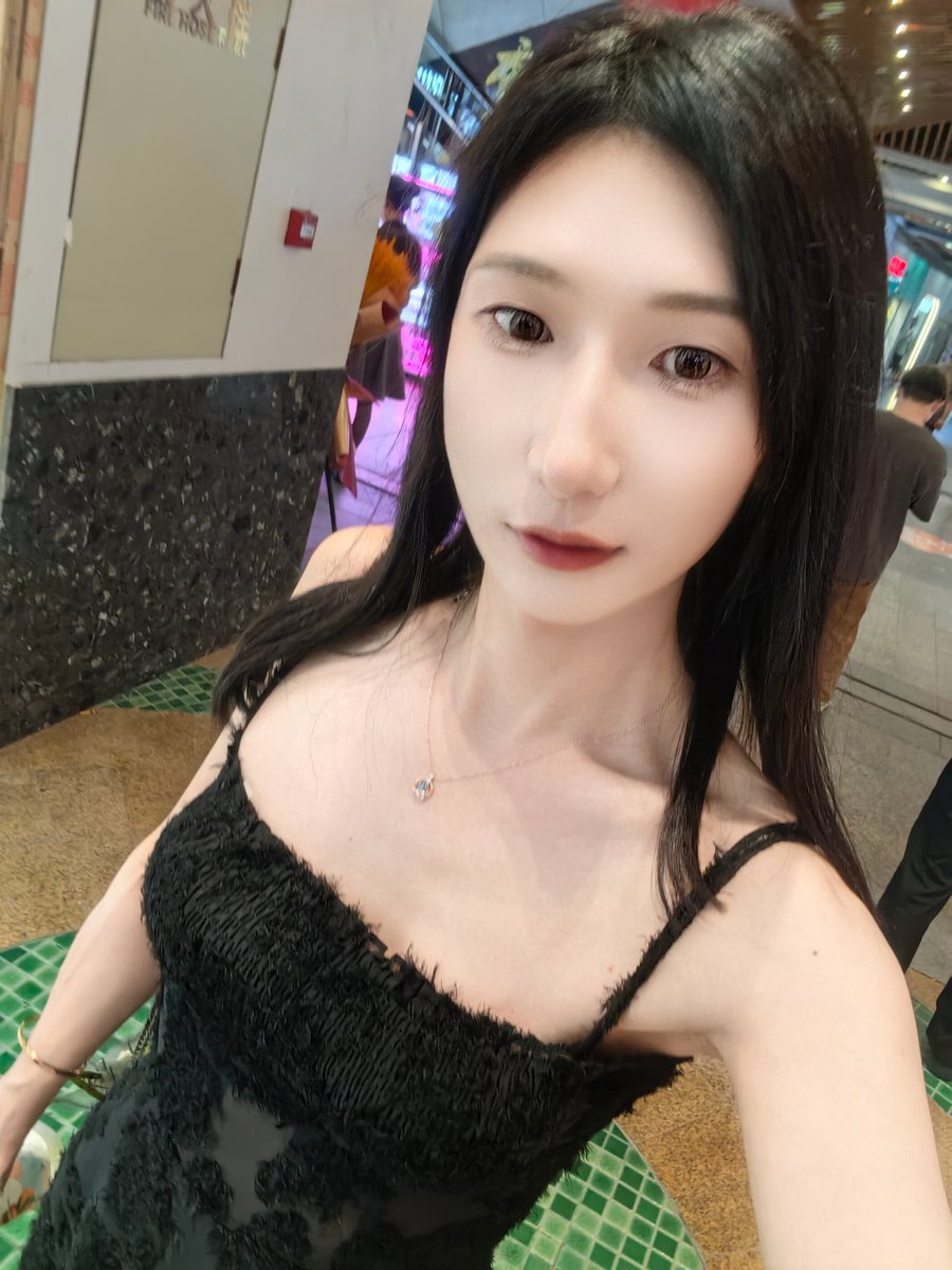 muchunf87769849's tweet photo. 越热越要出门 https://t.co/rVKbrtQj6L