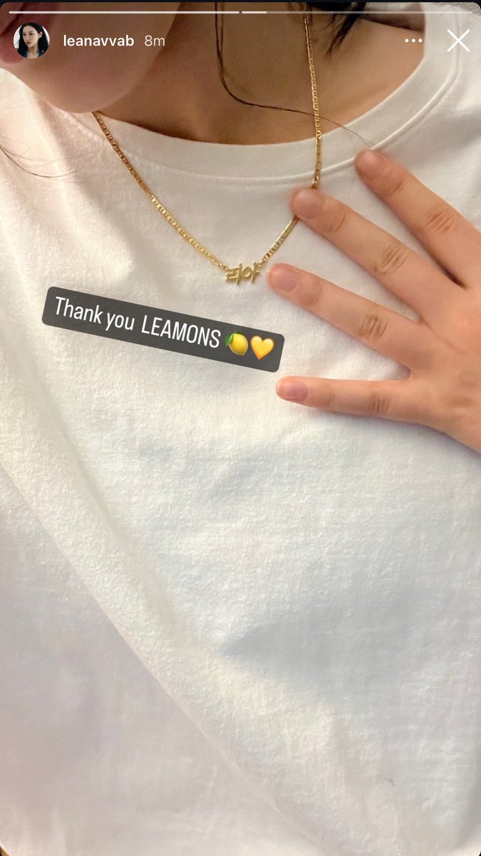 iMet_LEA's tweet photo. #leanavvab wearing #leamons gift⭐️💛 https://t.co/CdjUiz2zVQ