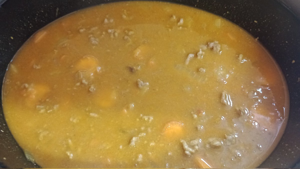 Fatbobtarn's tweet photo. New slow cooker dinner made from the new book. Kitchen smells great and @XanderArmstrong did a great job keeping the little one busy with Duggee. Time to go to the park and finish this off later. #HeyDuggeesavestheday https://t.co/XNcF88UbaH