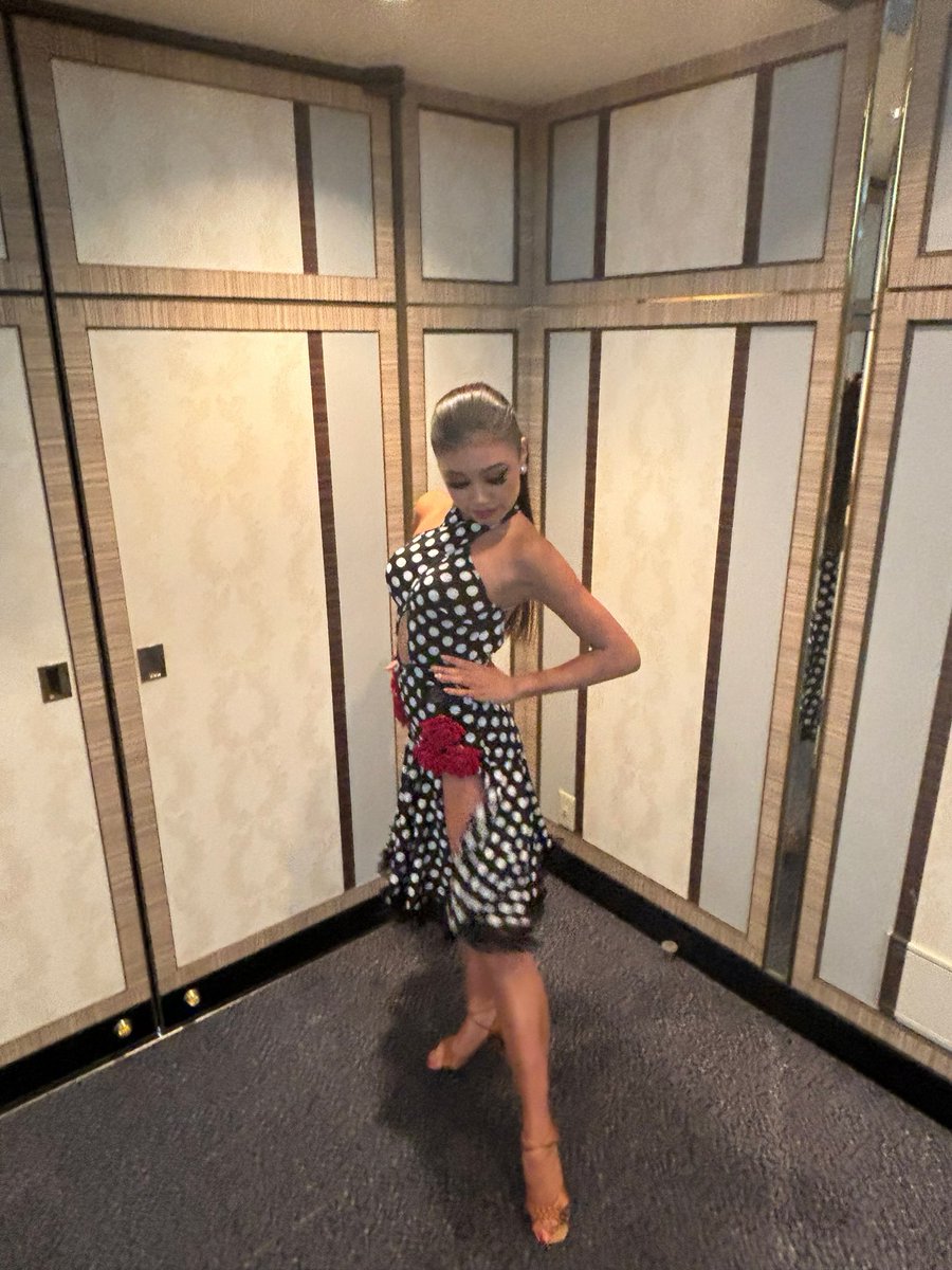 DancerHonami's tweet photo. Dress for sale❣️
@fourseasons_103 

#社交ダンス #競技ダンス #社交ダンスドレス #レンタルドレス #学連 https://t.co/8snoTc0wjo