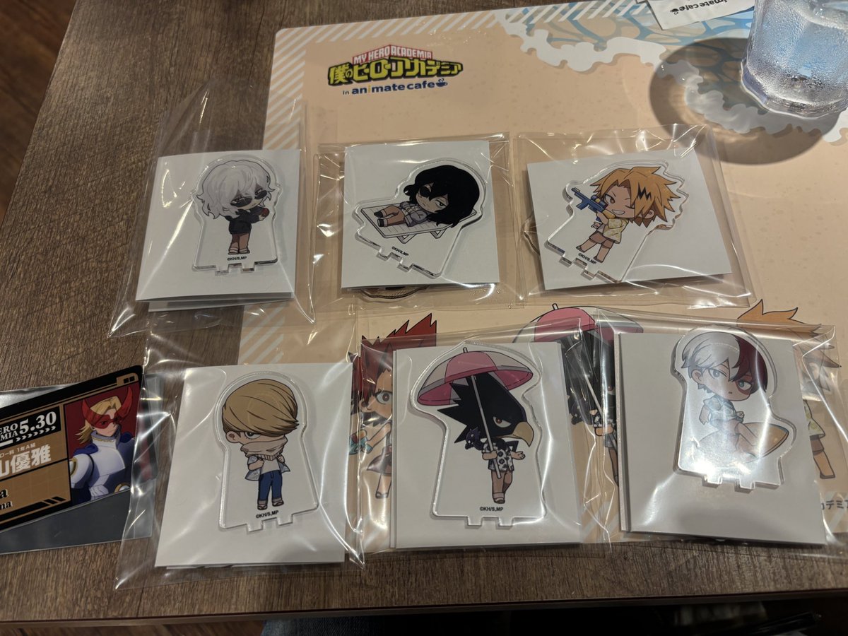 mayuknty's tweet photo. 【交換】ヒロアカ アニカフェ

譲)
アクスタ 上鳴、相澤、死柄木、ベストジーニスト、常闇、轟焦凍
プレートカード 青山

求)アクスタ爆豪、ホークス、プレート緑谷

本日池袋手渡しor郵送でのご交換希望です。
お気軽にお声かけください https://t.co/ZbQb5oYBUd