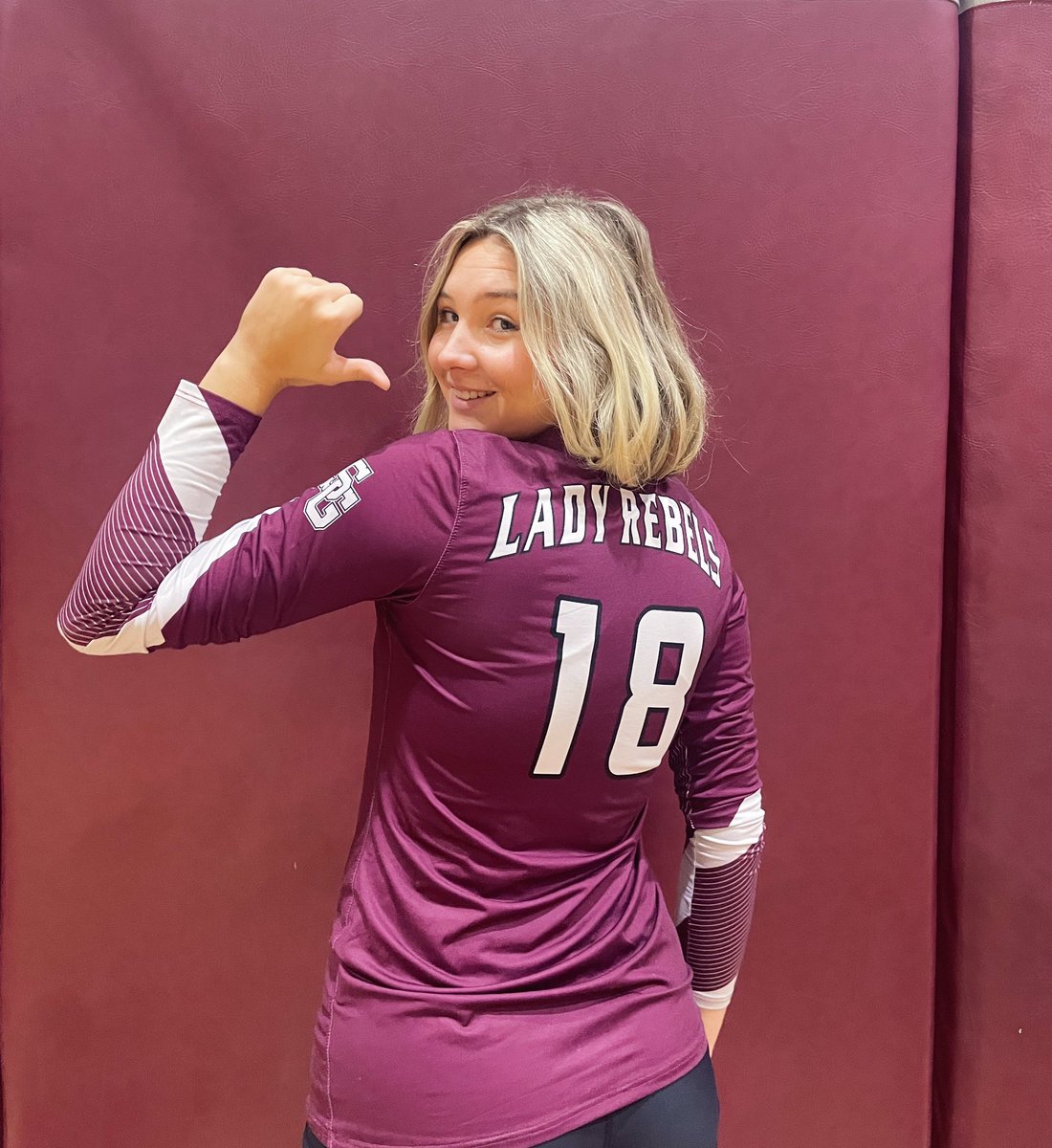 tarletondavanie's tweet photo. Senior season is right around the corner cannot wait to see what we can accomplish this year, go rebels!! https://t.co/6F8uZmsB8M