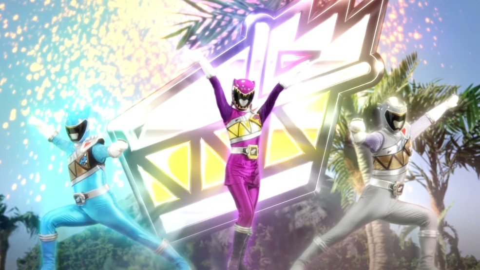 Phantom245Power's tweet image. Still better than this "Spirit Rangers". lol
(...seriously, they sucks. I like Yayoi though.)
#Kyoryuger #Sentai #SpiritRangers