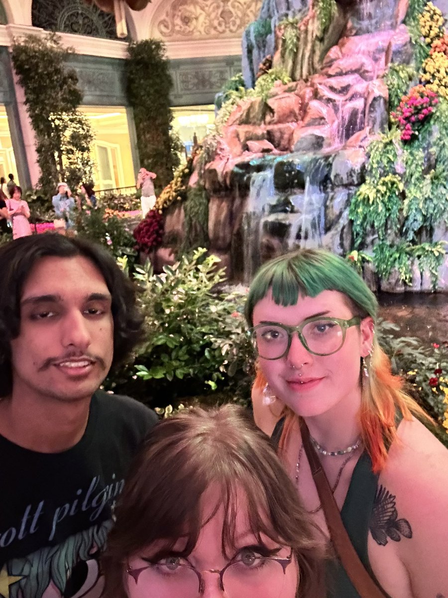 sppaceclloud's tweet photo. all of my favorite pics of this trip ❤️ https://t.co/G8zWmmV3FM