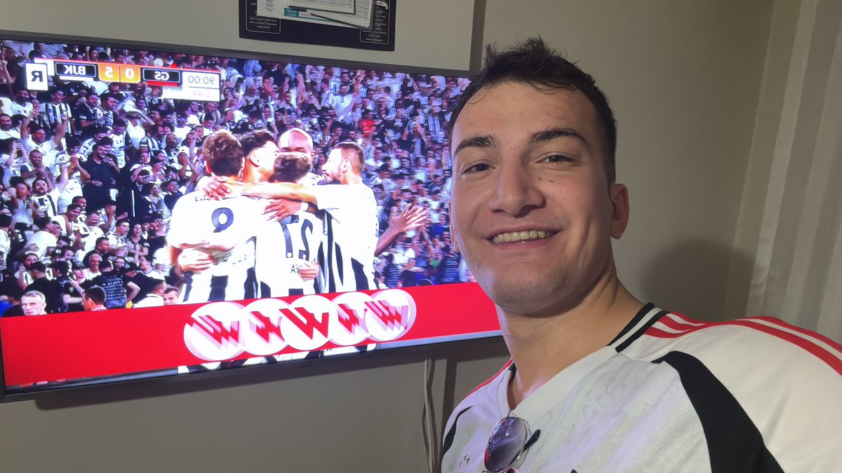 Lan oğlum ben dördüncü golün skorunu çekeyim derken 5 oldu alskssnenskne #BJKvGS #türkiyekupası