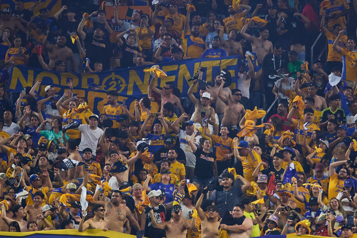 TigresOficial's tweet photo. 💛 Gracias a nuestros más de 46 mil Incomparables que hicieron del NRG Stadium una sucursal del Volcán en Houston.

¡Incomparable Hay Una Sola! 🇺🇦 https://t.co/s9Z0TxhBvK