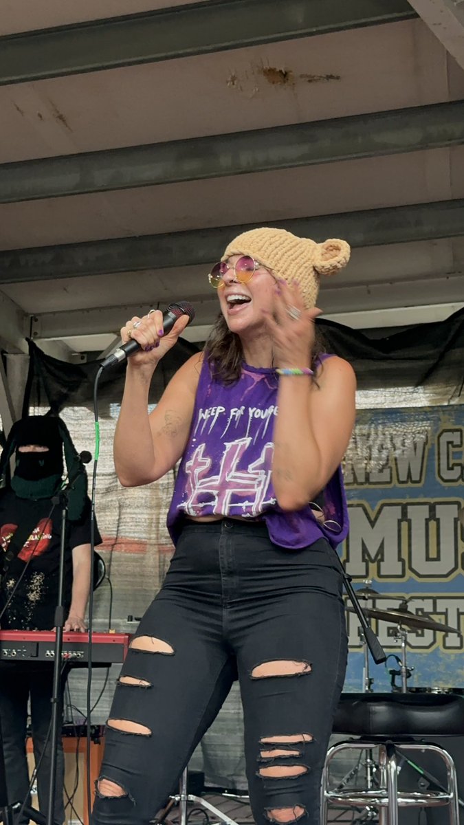 CodyMilhoan's tweet photo. @GabbieHanna 💜👑🩵 https://t.co/o5VrnWpuS4