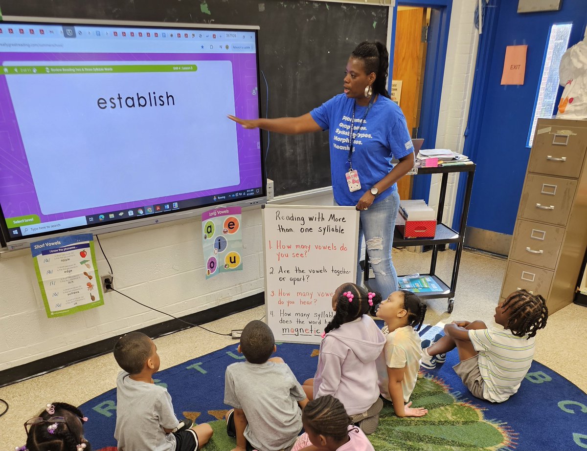 Tia Collins tweet media