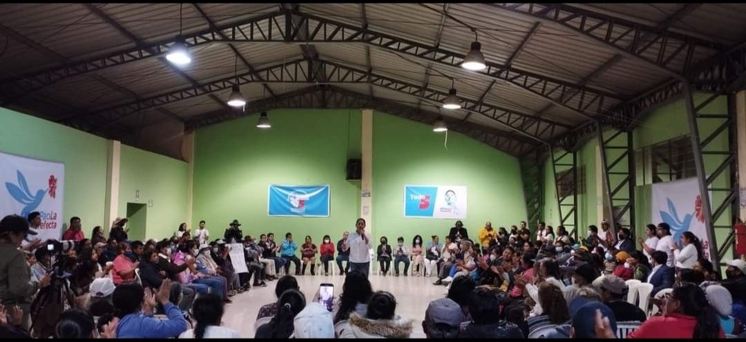 Jenny0770023751's tweet photo. @PaolaPabonC la mujer que pudo transformar a Pichincha a través de su trabajo, conocimiento, valentía y lealtad. Estamos seguros q ella es la indicada para transformar a nuestro querido Ecuador PAOLA PRESIDENTA 💙🖐️💪 https://t.co/AqcuhTrhvs