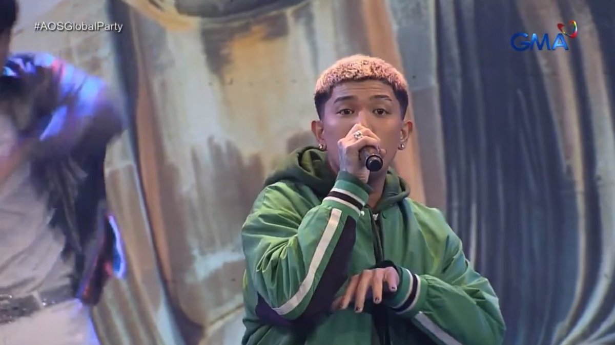 SquadJeremiah's tweet photo. AllOutJEREMIAH
#AOSGlobalParty

WE LOVE YOU JEREMIAH! :) 
Doing what we do in the moonlight!
I be loving you baby all night!

@gmanetwork @AllOutSundays7 @Sparkle_GMA @GMASingers @GMASynergy https://t.co/P6wfTKxn7a