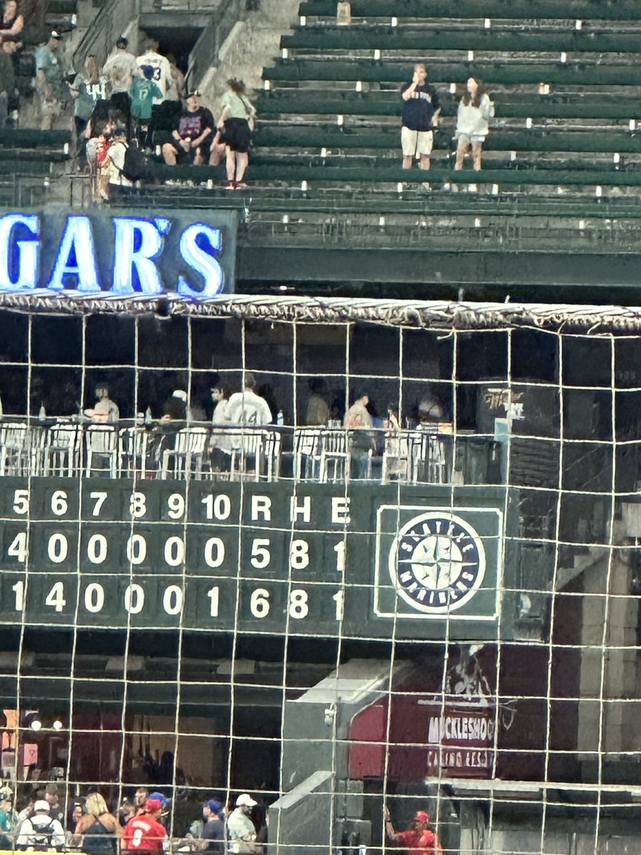 You love to see it 🙂‍↕️