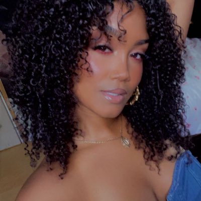jaileenxjaileen's tweet photo. #NewProfilePic https://t.co/IkoE3KVEQs