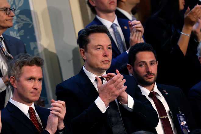 Prairie_chateau's tweet photo. Don’t forget when #Elon_Musk clapped for Benjamin Netanyahu at US Congress 
#free_free_palestaine 
#palestine 
#FreePalestine 
#Washington 
#france #Sweden #turkey #SaudiArabia #kuwait #africa #SouthAfrica #egypt #NewYork #Ireland #tesla https://t.co/EBk1FMuJPf