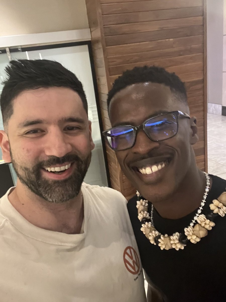 MrSantiZap's tweet image. Let me break the internet for a second @itsbrandonde