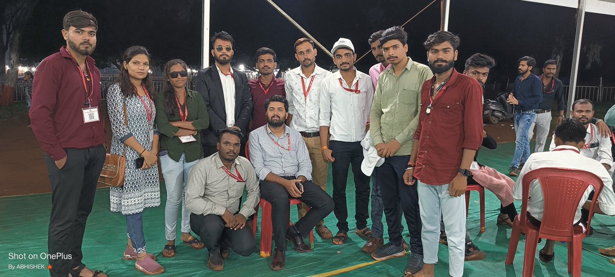 शिवराज सरकार में मामा के जो युवा हुआ करते थे आंख,कान, नाक वे है आज बेरोजगार भूखे और प्यासे।
#जनसेवा_मित्रों_को_बहाल_करो
<a href="/ChouhanShivraj/">Shivraj Singh Chouhan</a> 
<a href="/DrMohanYadav51/">Dr Mohan Yadav</a>
<a href="/rshuklabjp/">Rajendra Shukla</a>
<a href="/prahladspatel/">Prahlad Singh Patel ( वृक्ष से जल, जल से जीवन)</a>
<a href="/JagdishDevdaBJP/">Jagdish Devda</a>