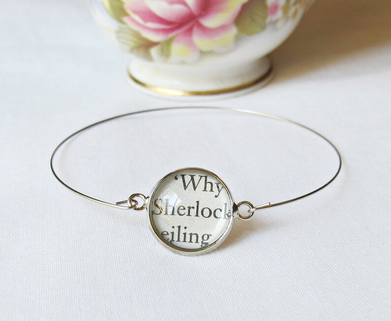 dspdavey's tweet image. Sherlock Holmes, the character, may not play well with others, but our Sherlock stacking bangles definitely do!
Shop the literary bracelet range here: dspdavey.etsy.com/listing/503074…

#sherlockholmes #booklovers #stackingbangles #sirarthurconandoyle #sherlockian
facebook.com/TwoCheekyMonke…