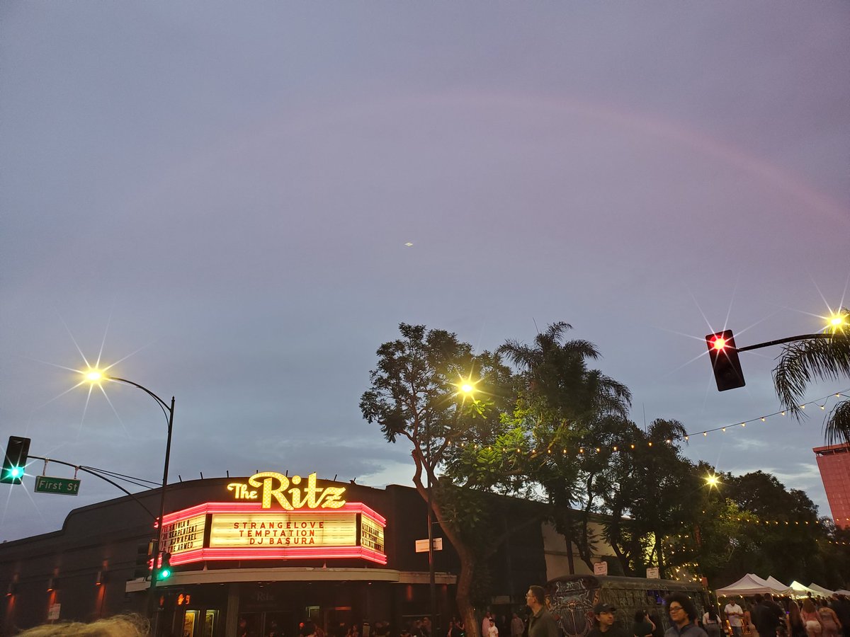 Pretty nice pink rainbow before  seeing <a href="/depechetribute/">Strangelove-The Depeche Mode Experience</a> and Temptation last night!