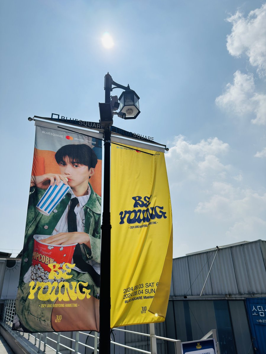 2024 Jang Wooyoung Fan Meeting
<Be Young>

마지막 날🐥
HOTTEST 오늘도 달려보자💙

#우영 #WOOYOUNG
#장우영 #JangWooyoung
#Be_Young