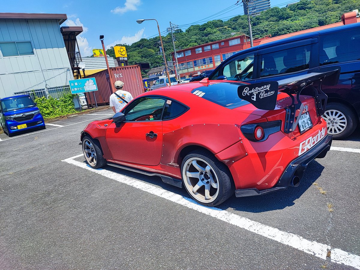 さとみそ tweet media