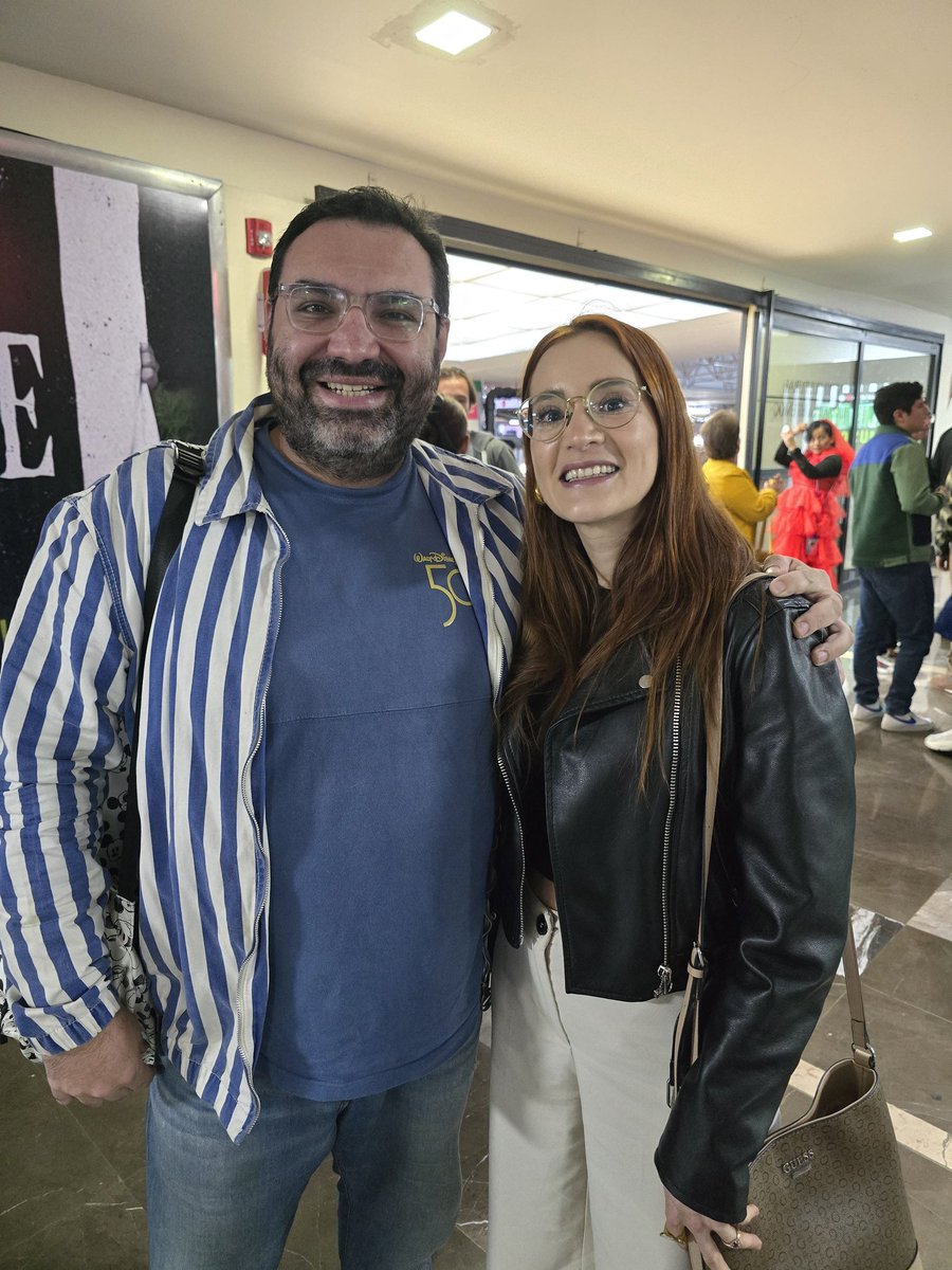 Hoy fangirle durísimo con <a href="/iv_moony/">MacbethBath&Beyond</a> 🙈  pero es que verdaderamente eres mi referencia teatrera. (En mi cabeza eres mi amigo personal y he ido a todos los cumpleaños de tus hijos 😜)