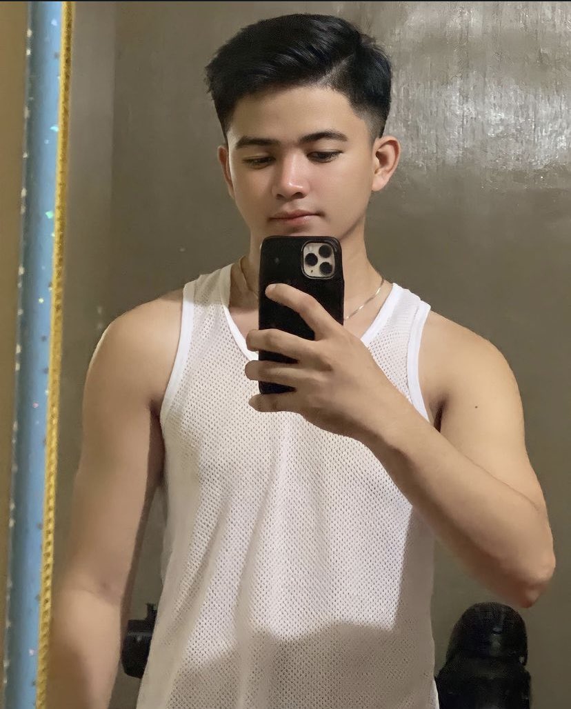 OPEN PIJAT PRIA  SURABAYA📍 
BISA IN/OUT

- PIJAT VITALITAS
- PIJAT FULLBODY
- PIJAT KEJANTANAn
- B2B 

REKOMENDASI YANG BERBINTANG ⭐️ 

( NOMOR WA ADA DI BIO❗ ) 

#pijatsurabaya 
#pijatpriasurabaya 
#gaysurabaya 
#bosurabaya 
#availsurabaya 
#openbosurabaya