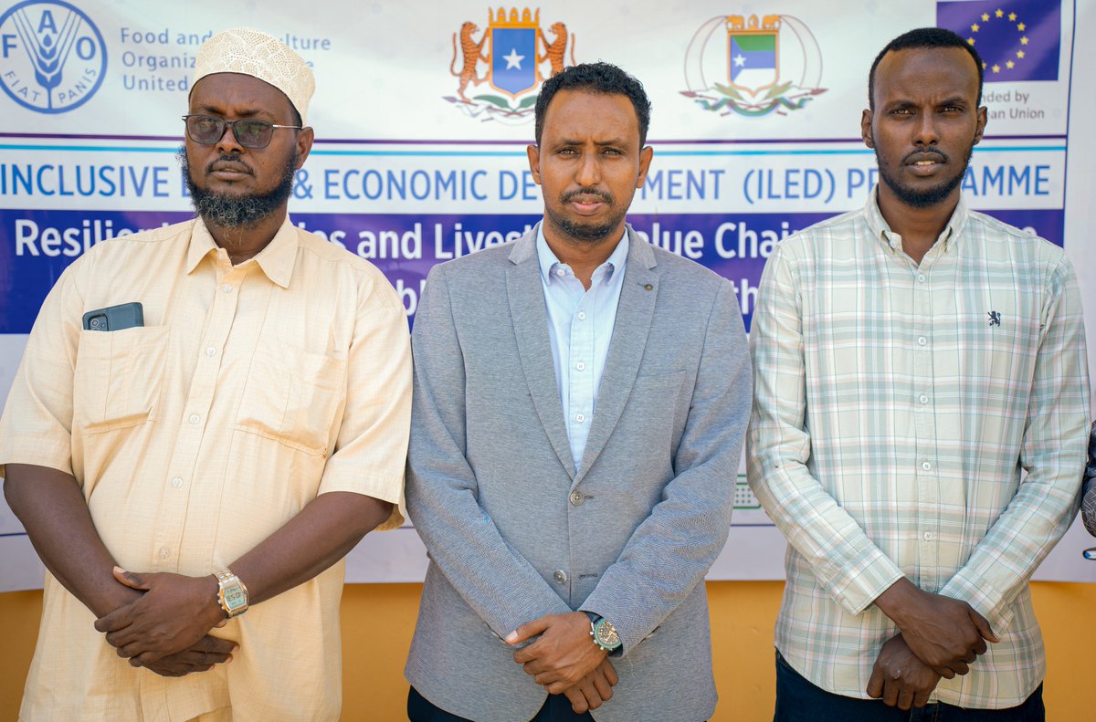 FAOSomalia's tweet photo. #FAO handed over a Solar Power Generator System at the Fish Market in #Kismayo, under the #RAAISE project, part of the @EU_in_Somalia #ILED prog.
Ensuring #sustainable, reliable energy, vital for preserving fish quality, & supporting local #livelihoods.
Thanks to @EU_in_Somalia https://t.co/pLmHZgR4CV